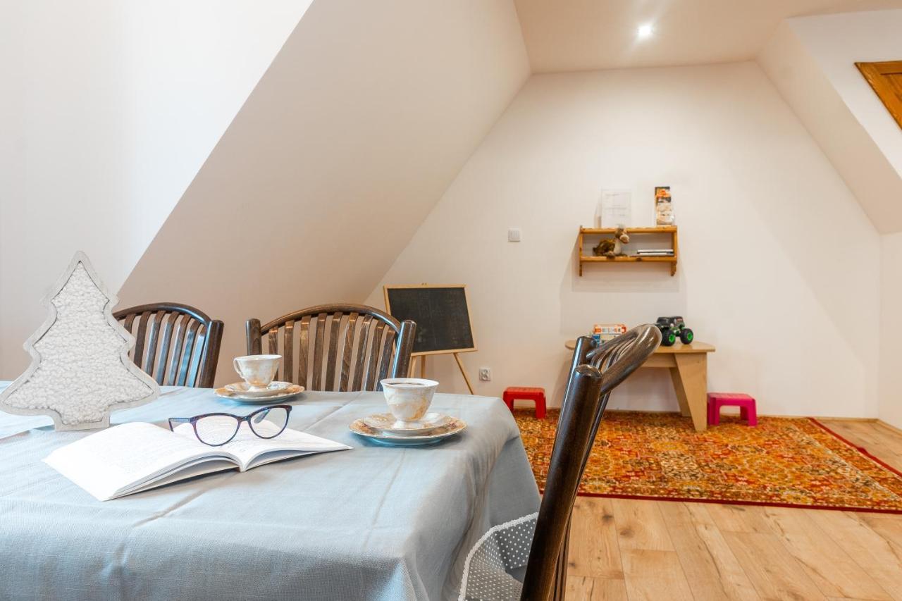 Appartement 9 Sil Drewniany Dom à Bukowina Tatrzańska Extérieur photo